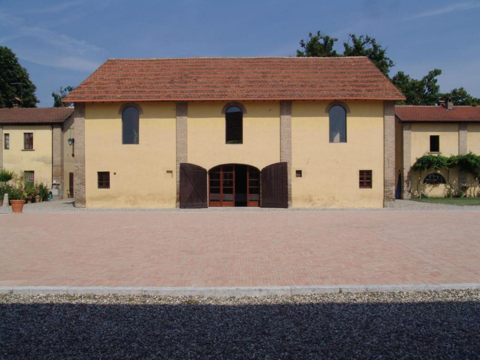 Agriturismo Le Corti Della Gualdana Voghera Luaran gambar