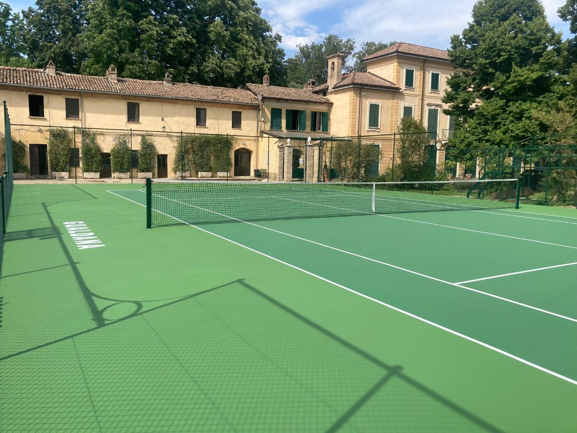 Agriturismo Le Corti Della Gualdana Voghera Luaran gambar